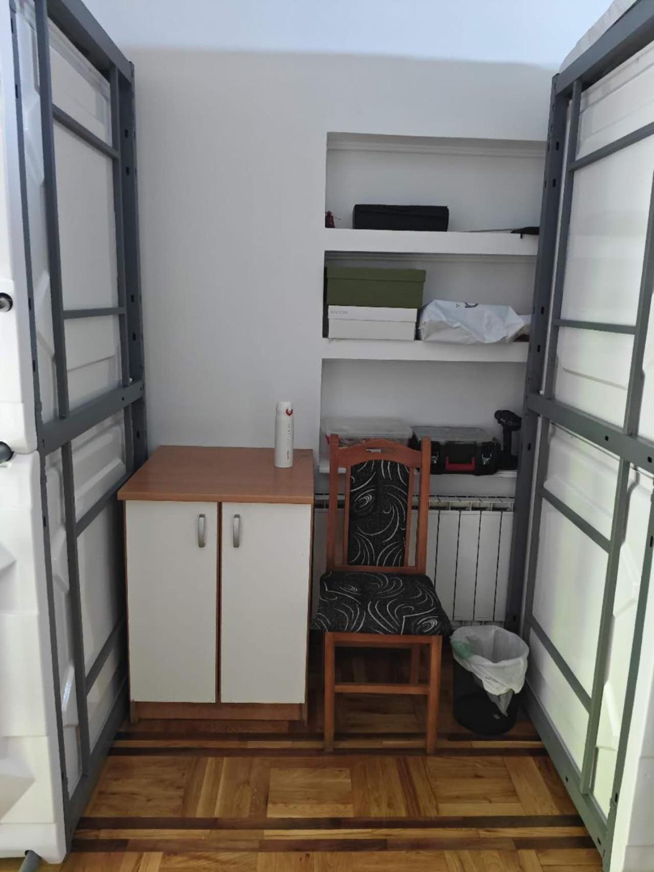Panda Victor Space Capsule Hostel-Neo Nomad Belgrado Exterior foto